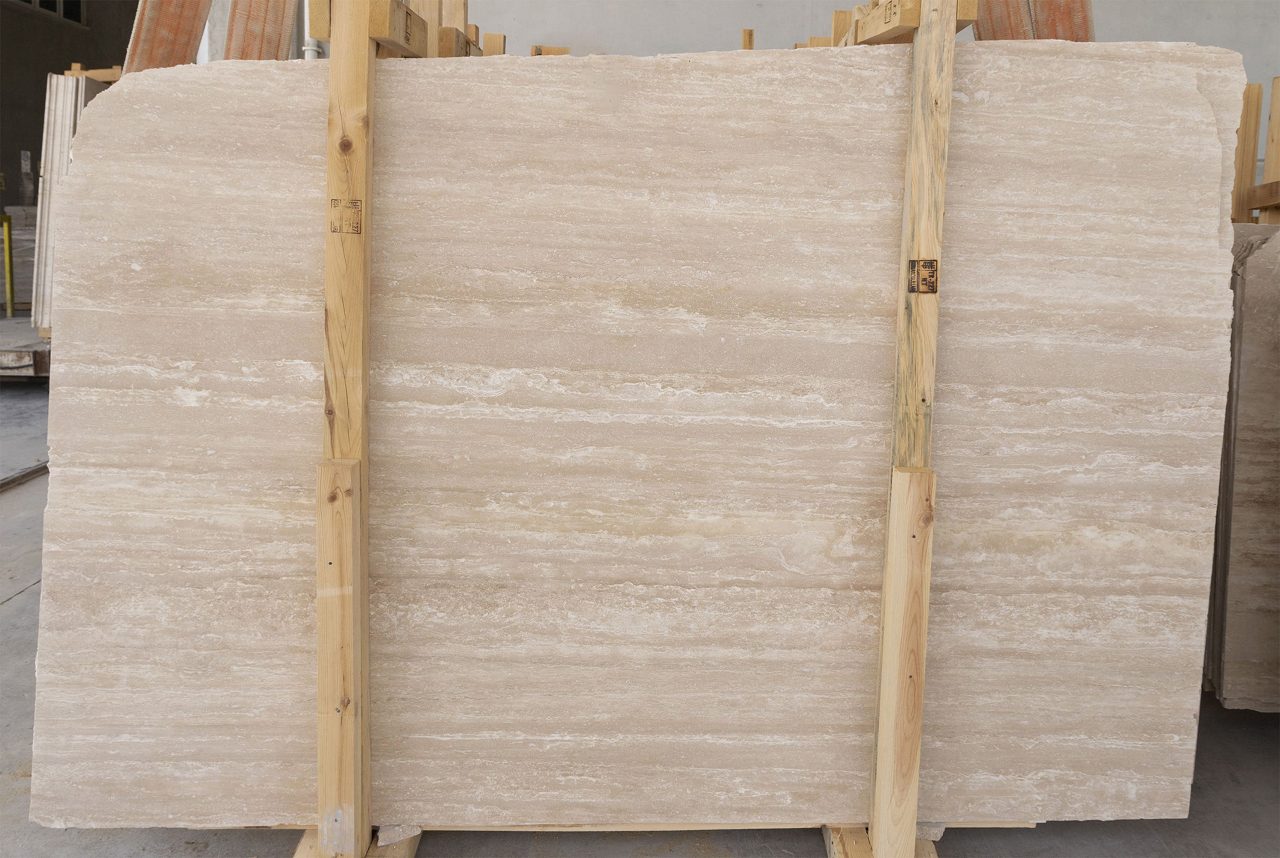 Light Travertine Vein Cut — Görsel 2 / 3